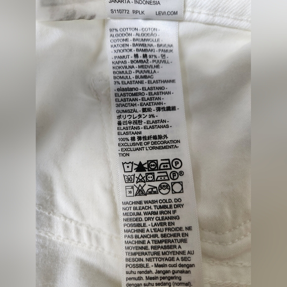 Levi's 311 Women Shaping Skinny Capri - WHITE - SIZE 33 (16) **NEW - Picture 9 of 13